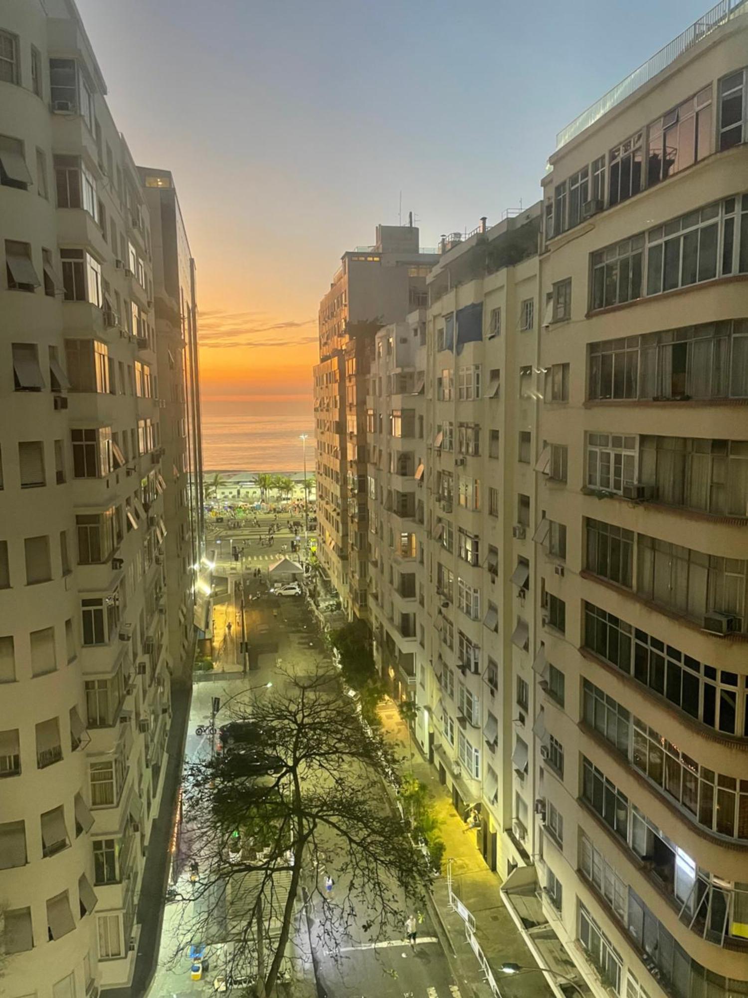 Apartamento Copacabana, Vista Para O Mar E Com Garagem Рио де Жанейро Екстериор снимка
